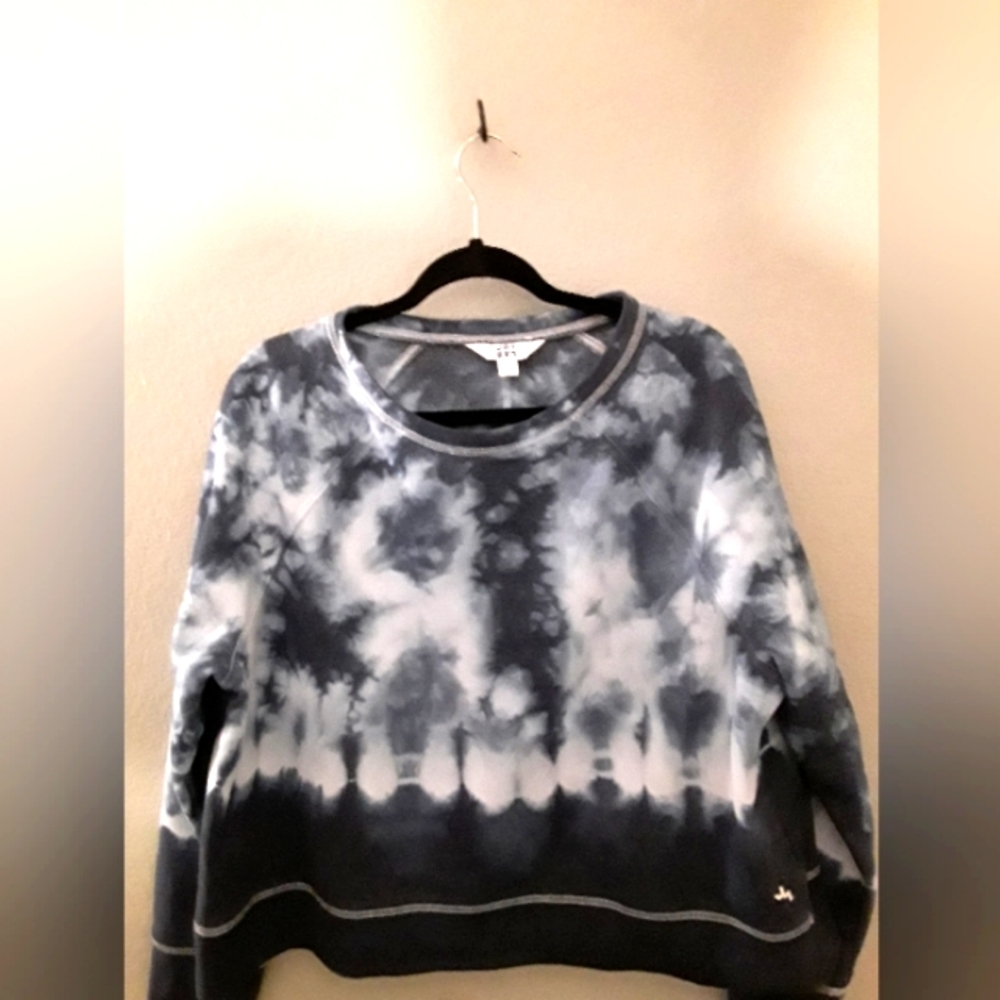 JoyLab crop top tiedie sweater